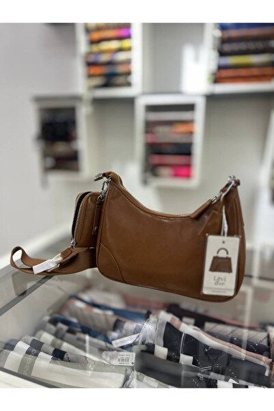 Levidor Brown Chain Detailed Patent Leather Bag