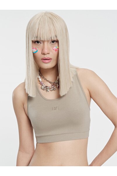 Loft Crop Female Athlete