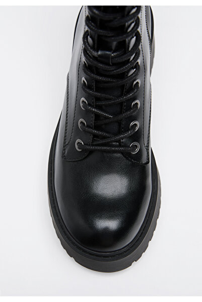 Stradivarius Kadın Siyah Bağcıklı, düz bot 19956670