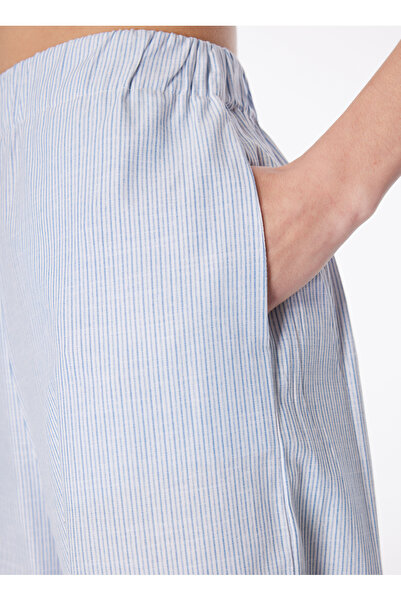 FABRIKA COMFORT Mavi - Beyaz Kadın Lastikli Bel Bol Kesim Çizgili Pantolon FC4SL-PNT0141