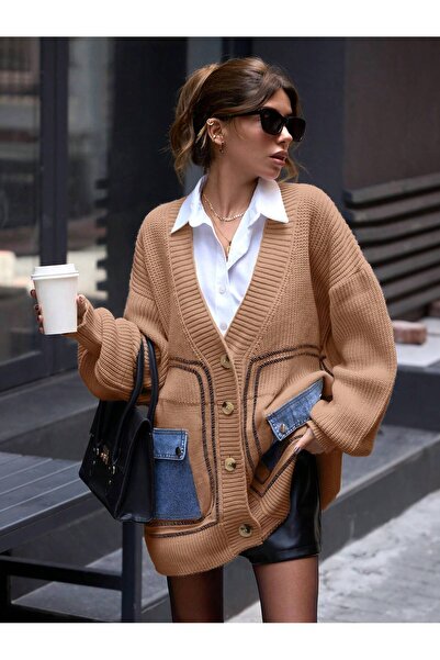 Kot Cep Detaylı Nakışlı Oversize Triko Hırka