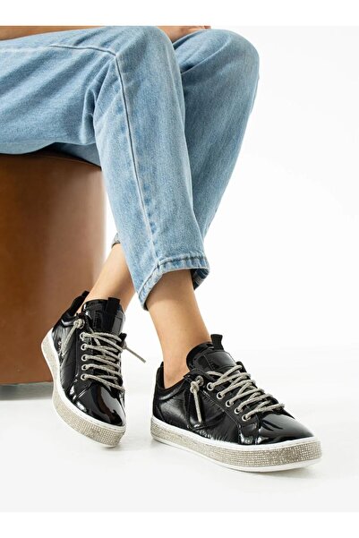 KRISTE BELL 06 SİYAH RUGAN KADIN TABANI TAŞ ŞERİTLİ TAŞLI BAĞCIK ŞIK SPOR AYA...