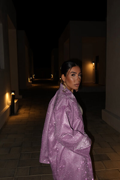 Gülşah Evecen Designová oversize bunda v třpytivě růžové barvě