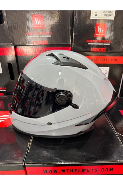 MT Helmets Braker Sv solid kask (şeffaf vizörlü biçimde) gönderilecektir