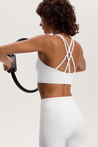 Oysho Comfortlux medium support sports bra with cups