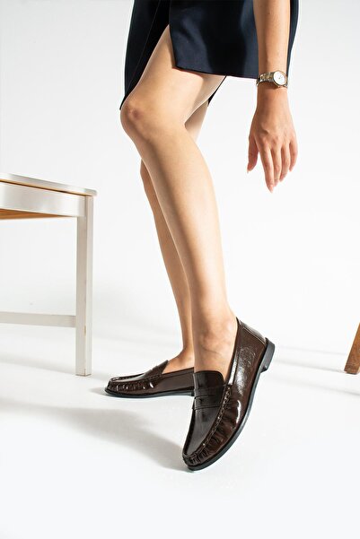 diclepolat Lucy Жіночі кавові зморшкуваті лофери з деталями з ремінцем, зручне взуття на кожен день