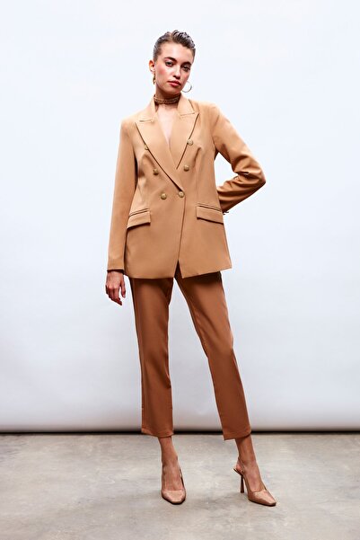 Sateen بنطلون بتفاصيل الكورسيه - لون جملي