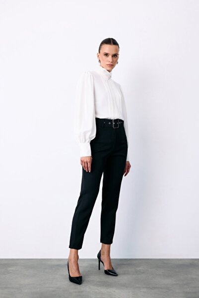 Sateen Чорні брюки з високою талією на поясі