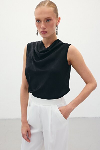 Sateen Degaje Yaka Saten Bluz - Siyah