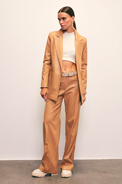 Sateen Nervür Detaylı Deri Pantolon - FINDIK