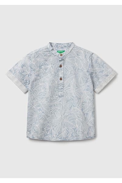 United Colors of Benetton قميص للأولاد من مزيج الكتان الأزرق ومزين بأزرار أما...