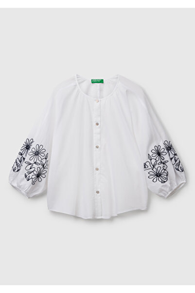 United Colors of Benetton Kadın Beyaz %100 Koton Rahat Kalıp Kolları Çiçek İşlemeli Hakim Yaka Gömlek