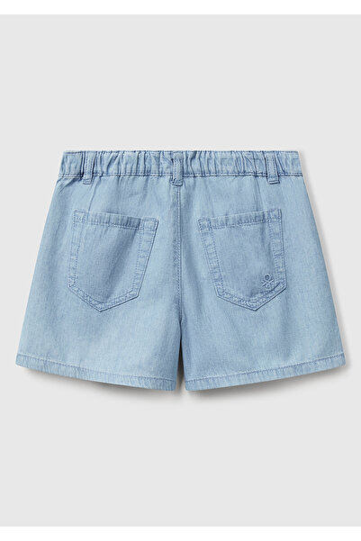 United Colors of Benetton Kız Çocuk Açık Denim Arka Beli Lastikli Logo İşleme Detaylı Şönil Şort