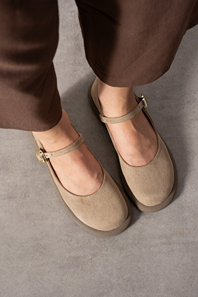 DESPİNA Kadın Altın Toka Detaylı Kadın Vizon Süet Ayakkabı – Yuvarlak Burun Rahat Günlük Ayakkabı