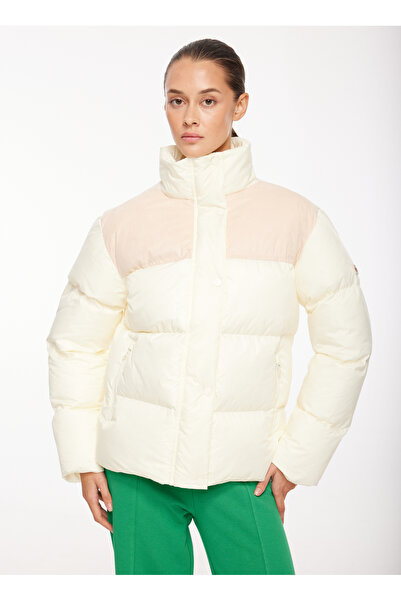 Discovery Expedition Kırık Beyaz Kadın Dik Yaka Basic Kapitone Mont D3WL-MNT5