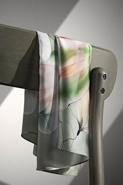 Vissona 100% Twill Μετάξι Μεγάλο Κασκόλ με Σχέδιο Λουλουδιών, Χακί - Σομόν, Χρώμα 90x90 Μέθοδος Ραπτικής: Ράψιμο στο Χέρι