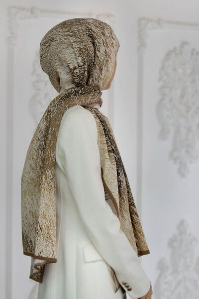 Vissona Luxurious Medina Beige Silk - Zickzack Geometric Pattern, Non-Wrinkle Moss Crepe Sewing Type, 75X195