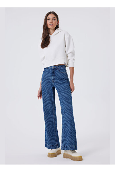 Lee Cooper Hooded Collar White Women's Sweatshirt 241 Lcf 241002 Fiona White