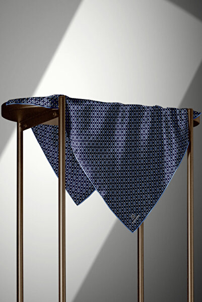 Vissona %100 Twill İpek Zincir Desenli Lacivert - İndigo Renkli 90x90 Eşarp Kenar Dikiş Şekli El Dikişli