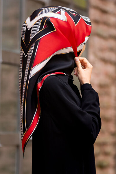 Vissona %100 Twill İpek Kareli Kazayaklı Desenli Siyah - Kırmızı Renkli 90x90 Eşarp Kenar Dikiş Şekli El Dik