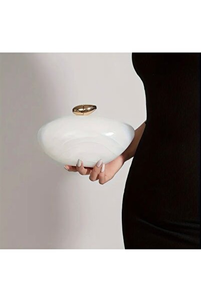 Lilly Opaline Pearly Minaudière – Invitation Bag with Chain Strap