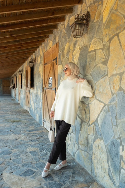 LOCCO Γυναικείο Πλεκτό Τούνικ Μπεζ με Πέτρινη Λεπτομέρεια