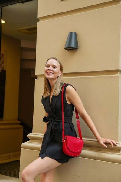 Jacquline حقيبة كروس نسائية من PLOUTOS Jacquline