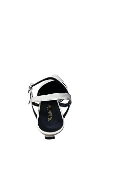 WHİTE LİNE Women's Thin Short Heel Closed Back Front Stiletto