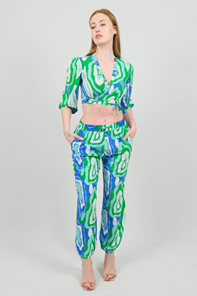 SİDE OTANTİK Tie-Up Double-Breasted Crop Blouse & Elasticated Leg Jogger Pants – Patterned Viscose Two-Piece Set
