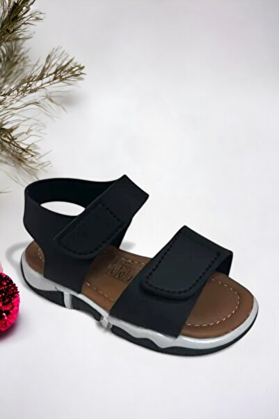 Ponchiq Black Children's Strappy Brown Sandals