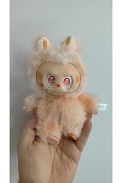 FAMEMUS ACCESSORY Labubu Peluş Oyuncak 17 cm görseldeki gibi birebir gelmektedir.