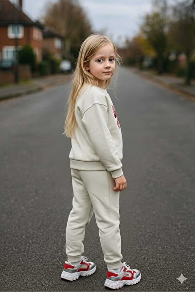 DUBLİNO KİDS Girls' Three-Ply Winter Set with Inner Layer, Long Sleeve Sweatshirt and Elasticated Legs Pants