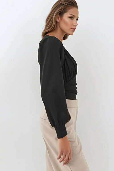 Hiccup Close Fitting V-Neck Balloon Sleeve Bodysuit