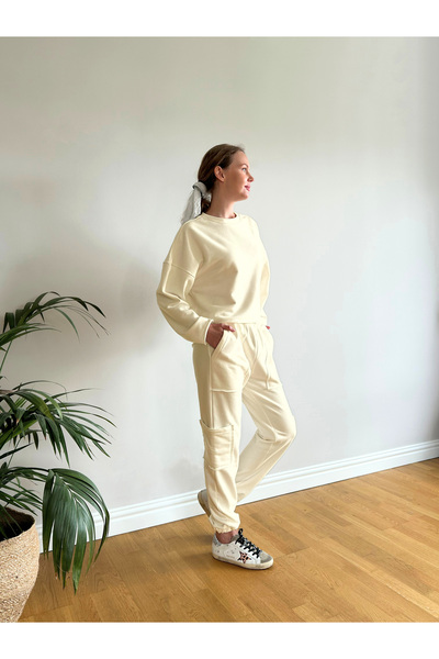 Perky Moth Women's Cream 3 Thread 100% Cotton Oversize Comfortable Fit Pocket...