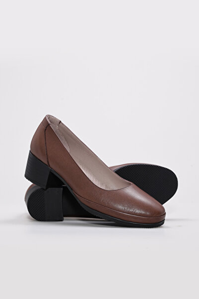 FAST STEP Hakiki Deri Kadın Kalın Topuklu Ayakkabı 889ZA5065