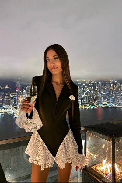 Love Fab Vatkalı V Yaka Bodysuit Model Dantel Tasarım Şort Ceket Elbise