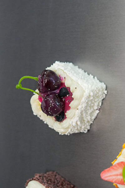 Bonila Handmade Tatlı Dekor: Kare Pasta Magnet ve Masa Aksesuarı Tekli Adet