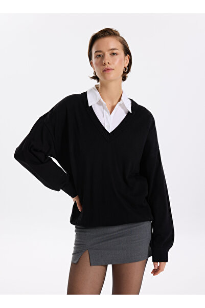 Fabrika Siyah Kadın V Yaka Geniş Fit Düz Kazak POOLL