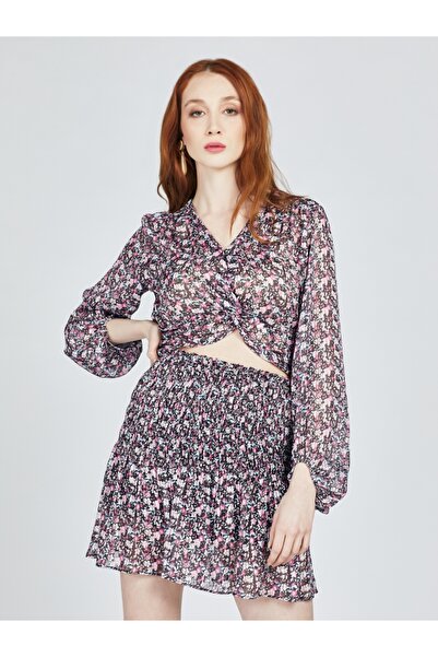 Loft 2027210   Model Women's Blouse - Long Sleeve