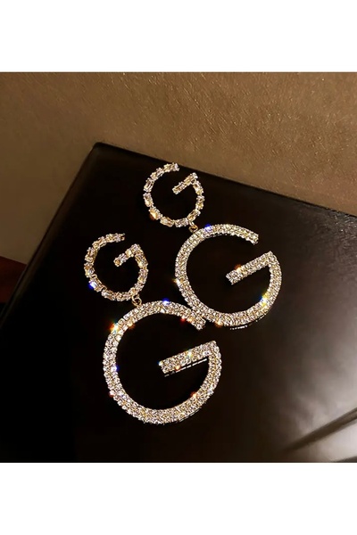 NESSORİA Vintage modern harf moda şeklinde taşlı modern zarif salantılı küpe