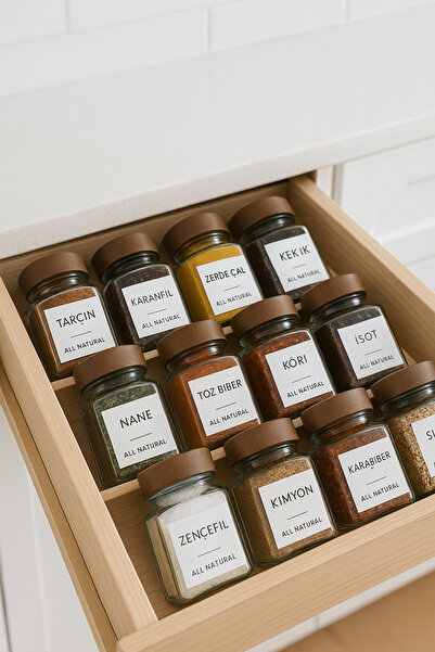 DailyHome Ahşap Kapaklı Cam Baharatlık Seti – 12’li, Etiketli ve Düzenleyici Kavanozlar