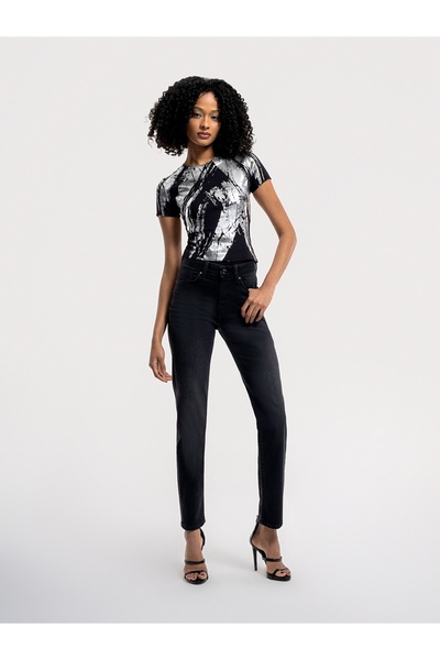 Loft Women's Slim Fit T-Shirt - Sleeves