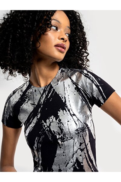 Loft Women's Slim Fit T-Shirt - Sleeves