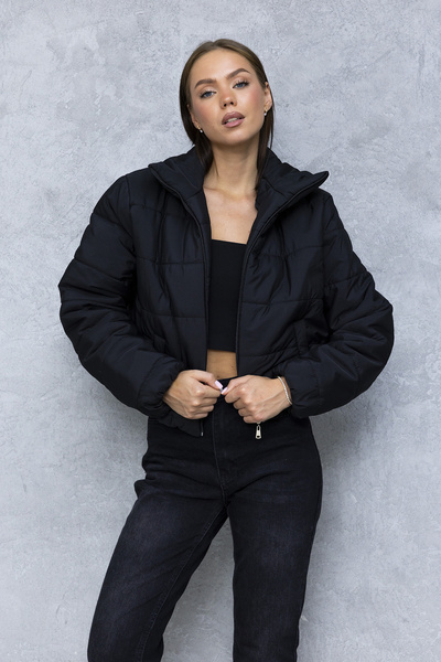 GİYSA Γυναικείο κοντό πουπουλένιο παλτό με ψηλό γιακά με διπλή τσέπη με φερμουάρ μαύρο - 1020