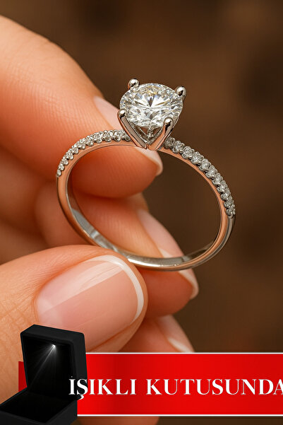 Crystal Diamond Zirconia 0.99 Karat Tektaş Yüzük