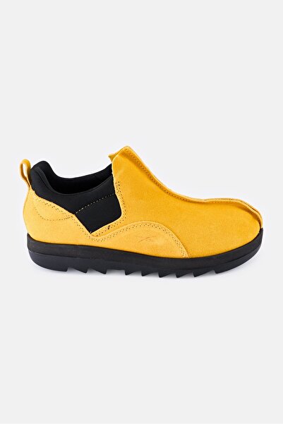 Reebok Men Bea Tnik Moc Slip On Running Shoes, Yellow