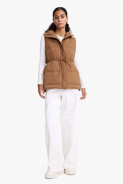 DeFacto Regular Fit Hooded Zippered Elastic Waist Inflatable Vest E8592Ax25Au