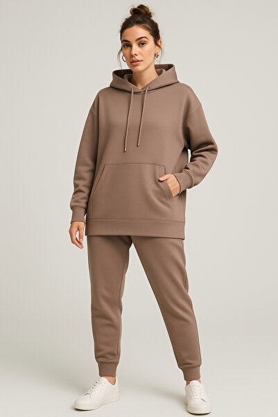 Rich طقم بدلة رياضية نسائية بقلنسوة كبيرة الحجم باللون البني