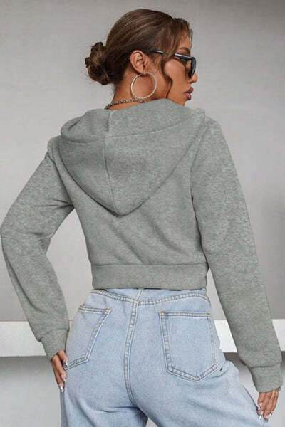 StreetWear Outlet Women's Short Hoodie with Zipper and Drawstring