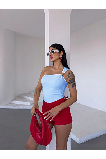 hazelin Γυναικεία μπλούζα με έναν ώμο μπλε χρώματος με χρυσή μεταλλική λεπτομέρεια HZL25S-FRY123111